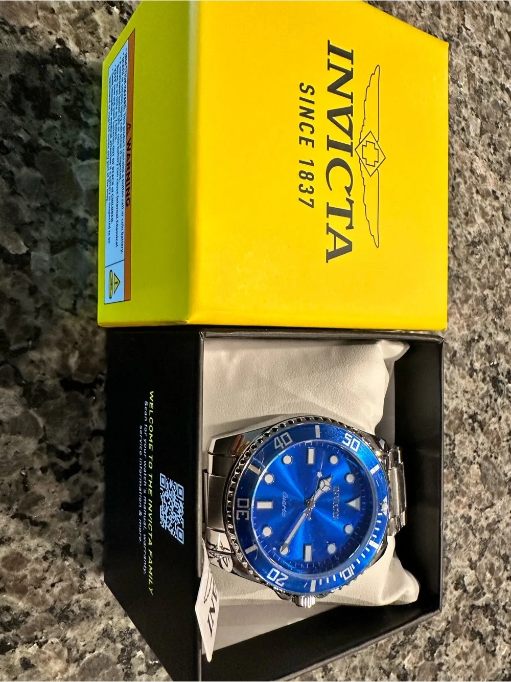 Invicta bold blue